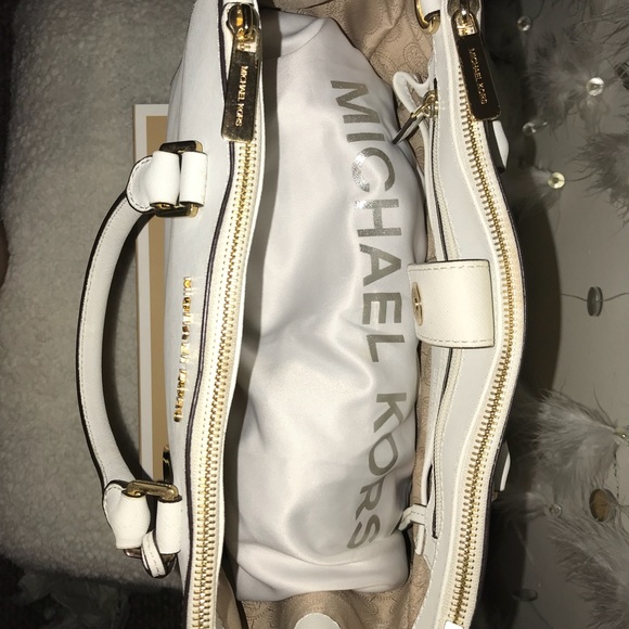 Sutton satchel Michael Kors handbag - Picture 3 of 3